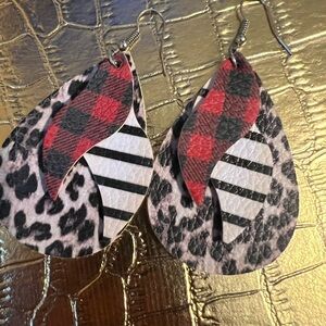 Red and Black Patterned Teardrop Earrings